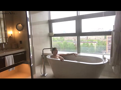 ❤️ Riesiges Babe wichst leidenschaftlich ihre Muschi im Badezimmer Russian porn bei de.ladyxxxporno.ru ﹏